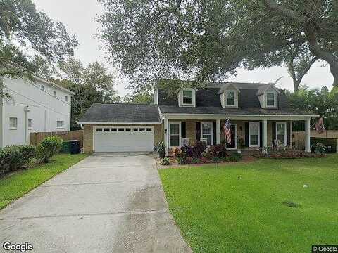 Leila, TAMPA, FL 33611