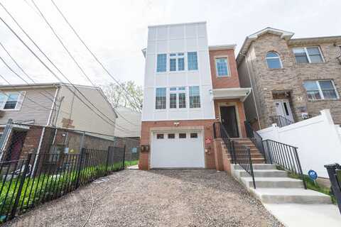 95 CHADWICK AVE, Newark, NJ 07108