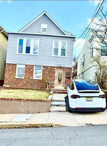 7106 COTTAGE AVE, North Bergen, NJ 07047