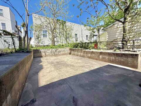 718 10TH ST, Union City, NJ 07087
