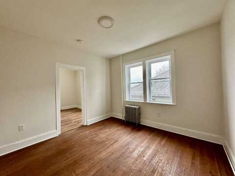 8610 KENNEDY BLVD, North Bergen, NJ 07047