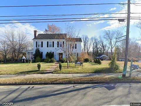 Main, AMHERST, VA 24521