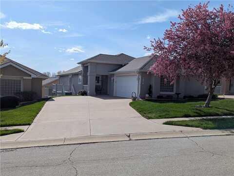 7910 N Cherry Street, Kansas City, MO 64118