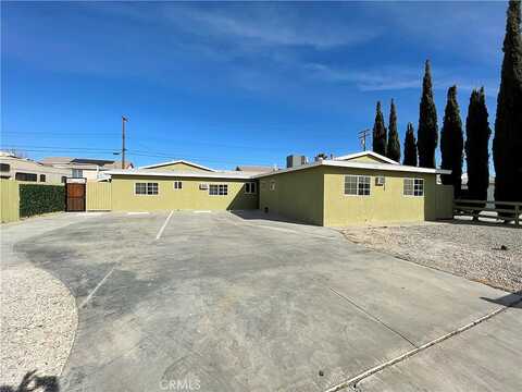 Avenue H8, LANCASTER, CA 93534