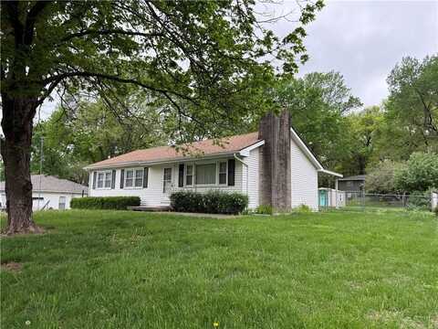 3100 10th Avenue, Leavenworth, KS 66048