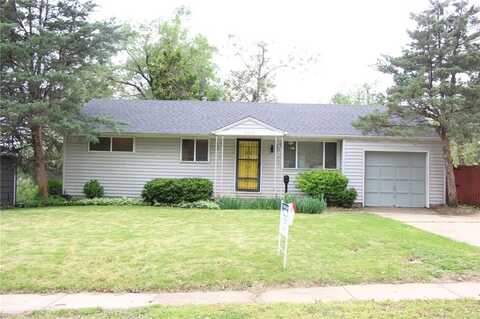 8616 Winchester Avenue, Kansas City, MO 64138