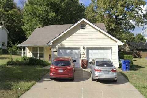 5207 Countryside Lane, Blue Springs, MO 64015