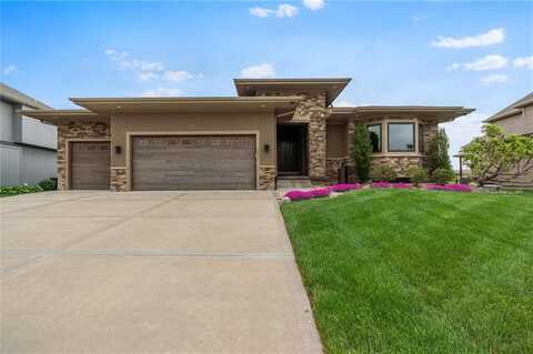 9031 N Seymour Avenue, Kansas City, MO 64153