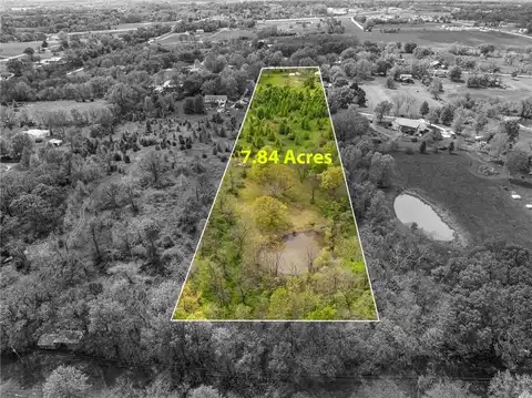 22111 S Old Town Drive, Peculiar, MO 64078