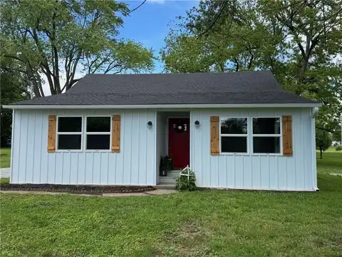 403 W Cedar Street, Waverly, MO 64096