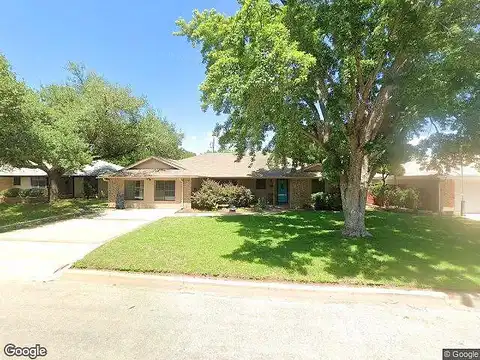 10Th, BROWNWOOD, TX 76801