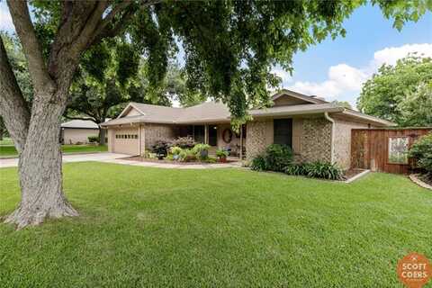 10Th, BROWNWOOD, TX 76801