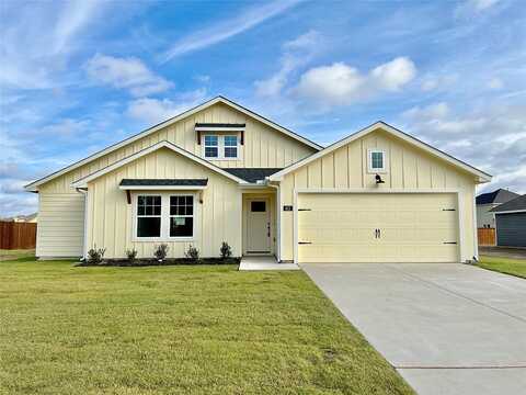 Kyle, TIOGA, TX 76271