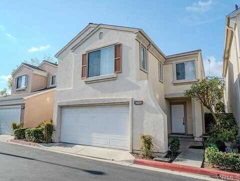 Trovita, TUSTIN, CA 92780