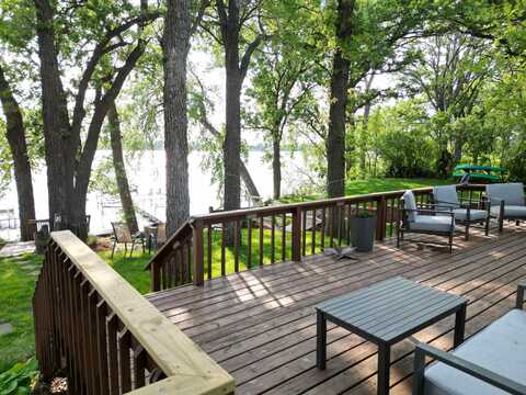 490 252nd Avenue, Orleans, IA 51360