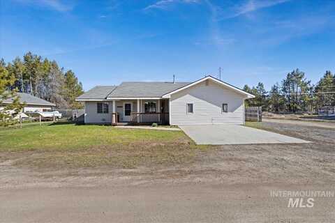 250 Eld Ln, Donnelly, ID 83615