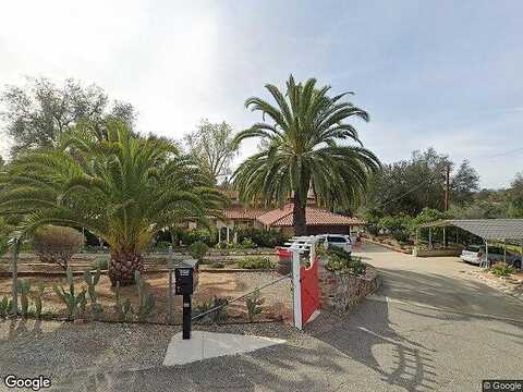 Oak Glen, VALLEY CENTER, CA 92082