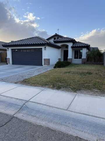 Cecilia Torres, SAN LUIS, AZ 85336