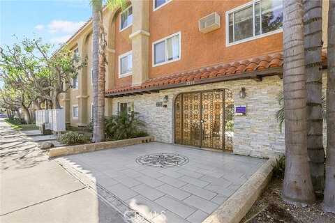 Altura, LA CRESCENTA, CA 91214