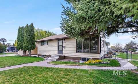 1037 Sunrise Blvd, Twin Falls, ID 83301