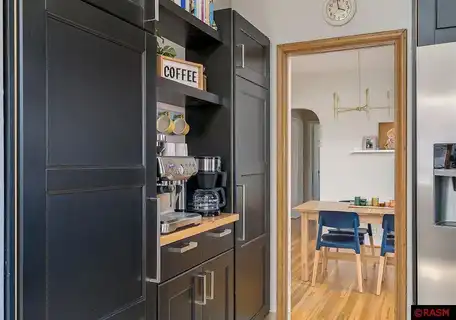 Carney, MANKATO, MN 56001