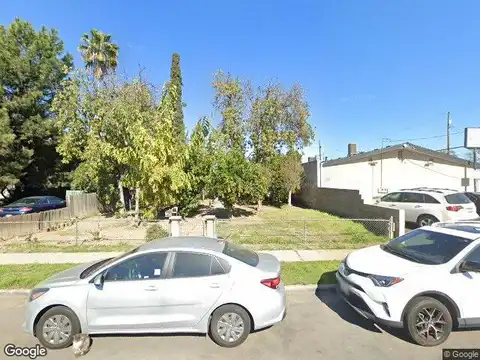 Pine, FRESNO, CA 93728