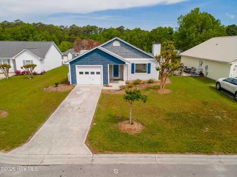 823 S Dogwood Lane, Swansboro, NC 28584