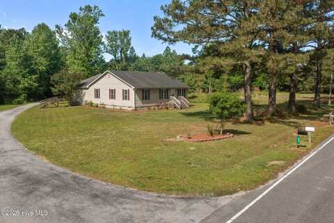 897 Nine Mile Road, Richlands, NC 28574