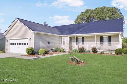 121 Lawndale Lane, Sneads Ferry, NC 28460