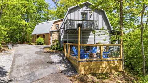 901 & 903 Sunrise Blvd, Sevierville, TN 37862