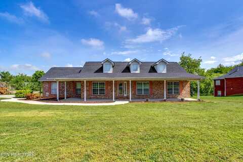 145 Portland Dr, Lenoir City, TN 37771