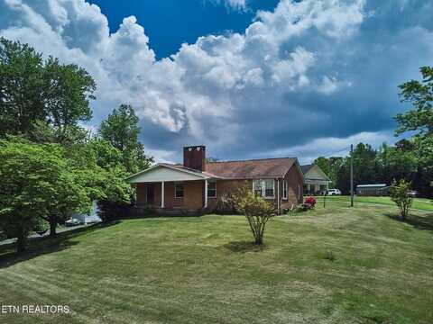 115 Cemetery Lane, Harriman, TN 37748