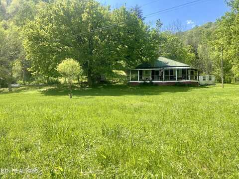370 Gulley River Rd, Harrogate, TN 37752