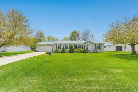 1673 N Vicky Lane, Warsaw, IN 46582