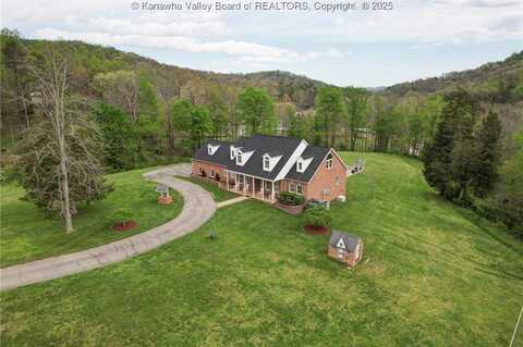 219 Deerhaven Lane, Cross Lanes, WV 25313