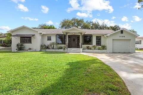 Pelican, SAINT PETERSBURG, FL 33707