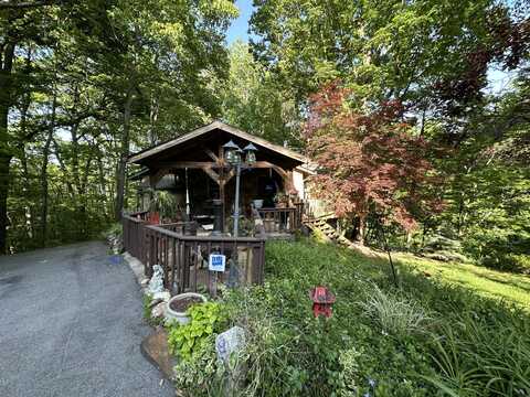965 Mountain Trail Rd Drive, Newport, TN 37821