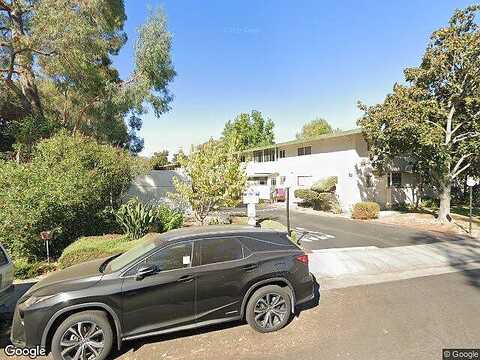 Lora, LOS GATOS, CA 95032