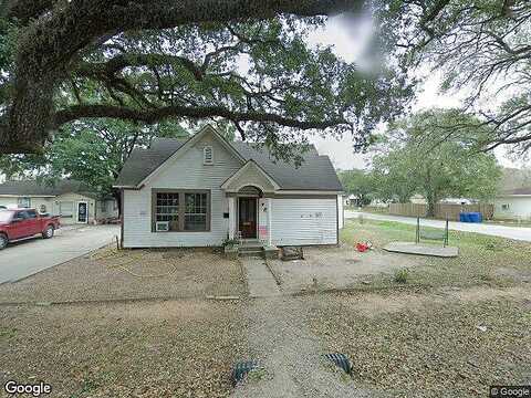 Avenue F, ROSENBERG, TX 77471