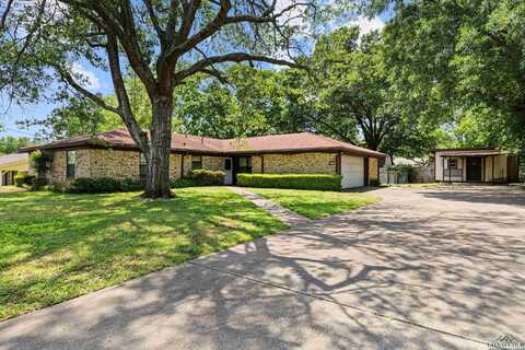 2803 Amberwood Drive, Longview, TX 75605