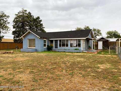 301 Cactus Drive, Levelland, TX 79336