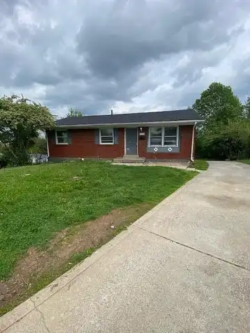 229 Newcastle Court, Lexington, KY 40504