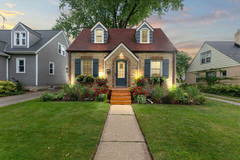 85Th, MILWAUKEE, WI 53226