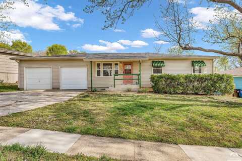 2620 Belle Crest Drive, Lawrence, KS 66046