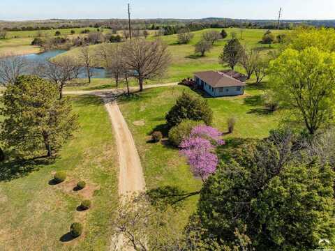 1628 E 400 Road, Lawrence, KS 66049