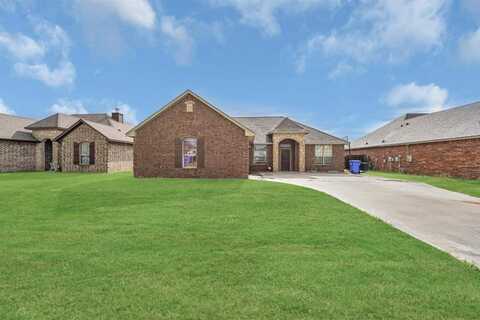 413 N Mountain Meadow Dr, Cache, OK 73527