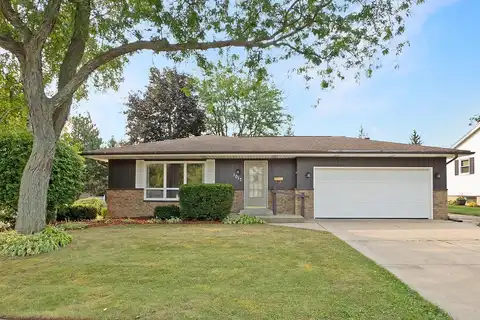 Hillcrest, WEST BEND, WI 53095