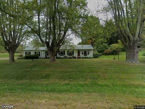 Brady, HILLSVILLE, VA 24343