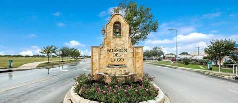 13502 Furyk Drive, San Antonio, TX 78221