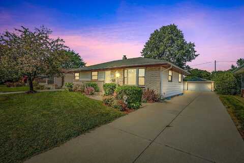 Dale, CUDAHY, WI 53110